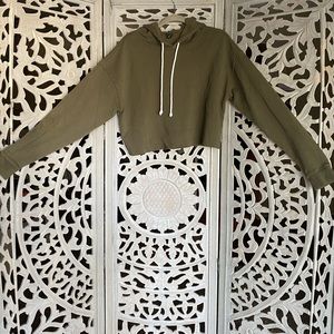 Wild Fable Women’s Cropped Hoodie